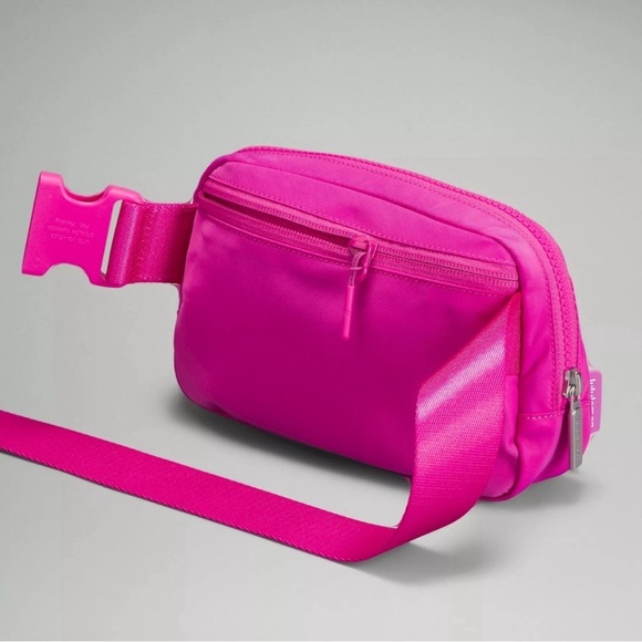NWT Lululemon Sonic Pink Everywhere Belt Bag 1L - Picture 2 of 11